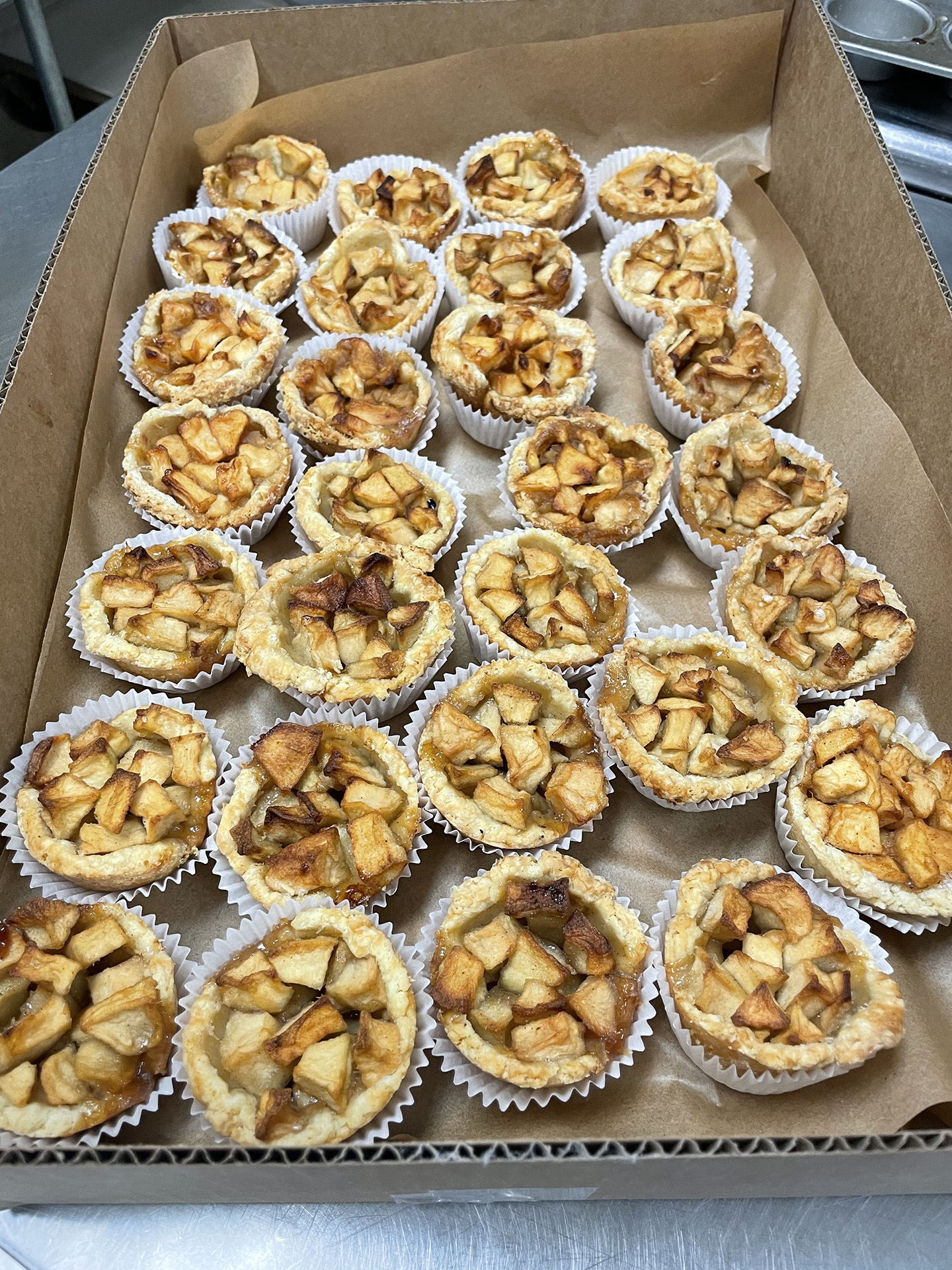 Mini apple pies